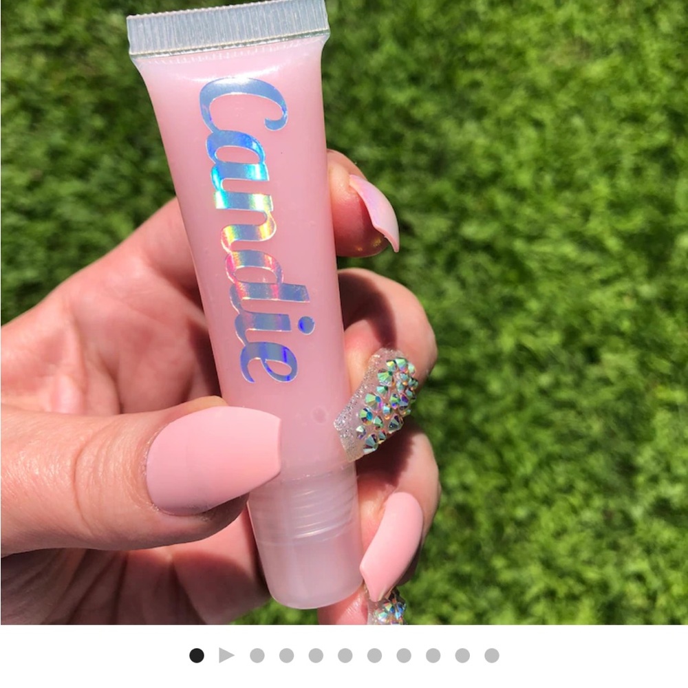 Cotton Candy Flavored Pink Glossy Lip Shine